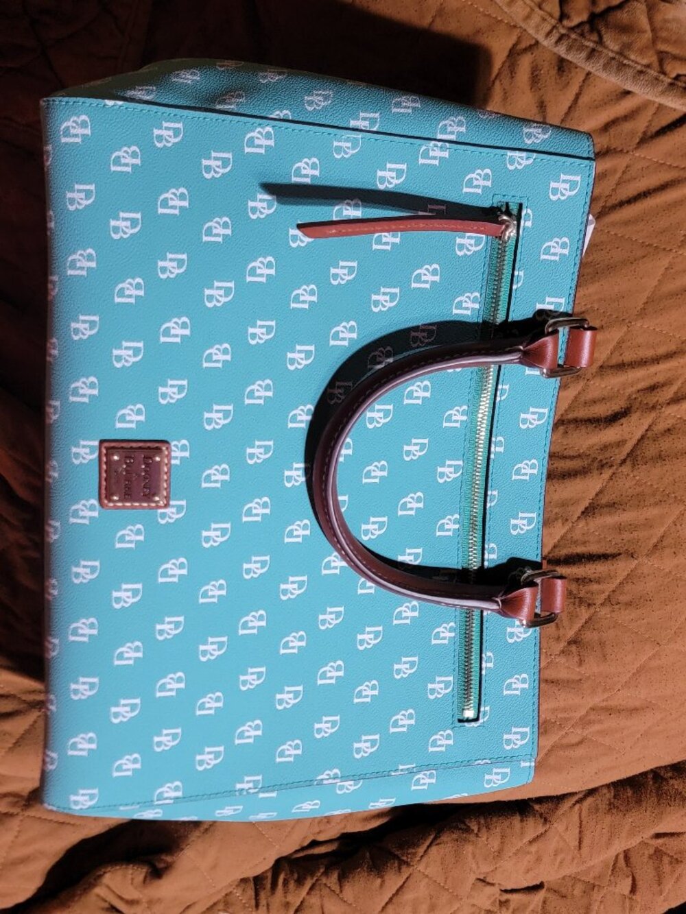 New w tags Dooney & Bourke purse
